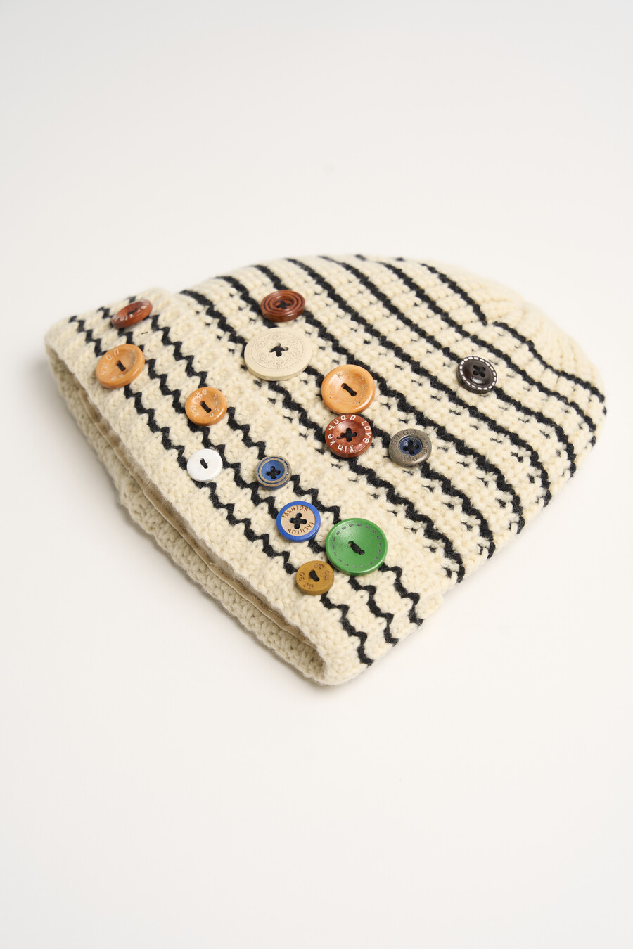 Cappello Catrin a righe con bottoni BEIGE LATTE Donna , immagine n. 2