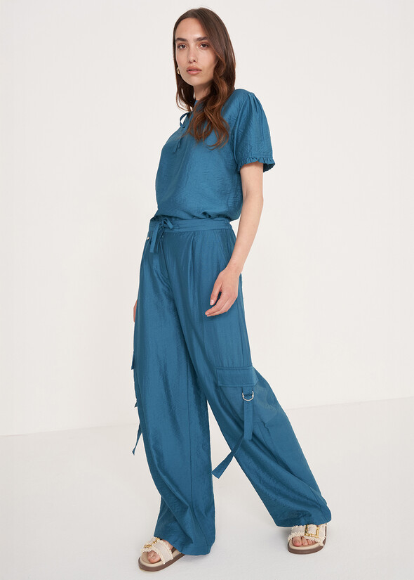 Pantaloni Pecan in viscosa

 BLU OTTANIO Donna null