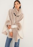 Mantella Morea con dettagli in ecopelliccia NERO BLACKBEIGE LATTE Donna immagine n. 1