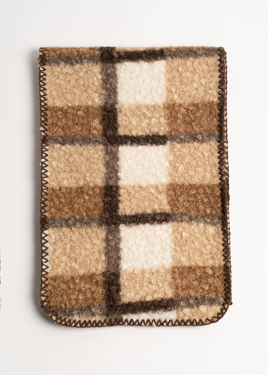 Shiny maxi check shearling scarf BEIGE LATTEBEIGE LATTE Woman , image number 1