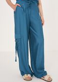 Pantaloni Pecan in viscosa

 MARRONEBLU OTTANIO Donna immagine n. 2