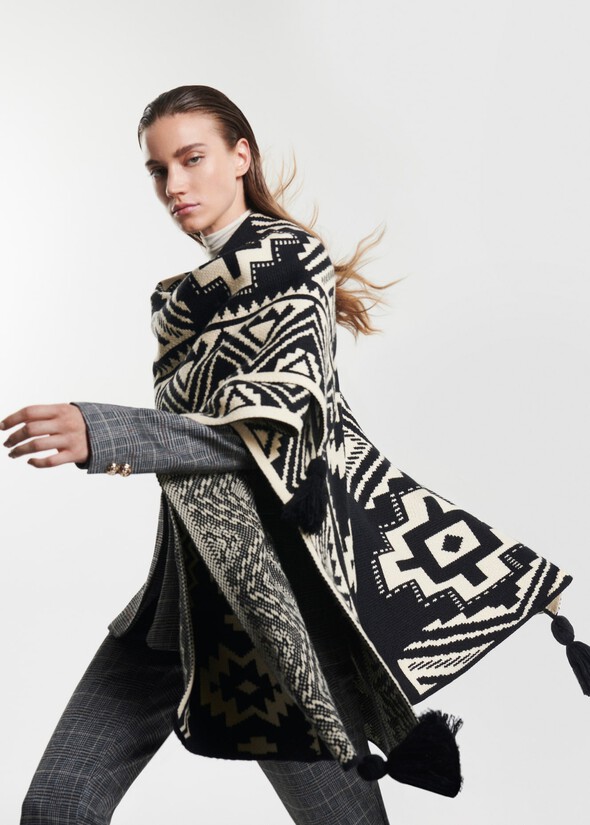 Muira ethnic pattern cape  Woman null