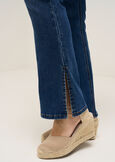 Jeans Cindy 5 tasche gamba flare con spacco DENIM MEDIUM DENIM Donna immagine n. 7