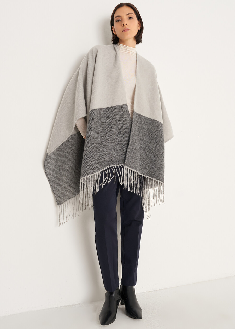 Mantella Maika bicolor con frange GRIGIO LIGHT GREY Donna , immagine n. 5
