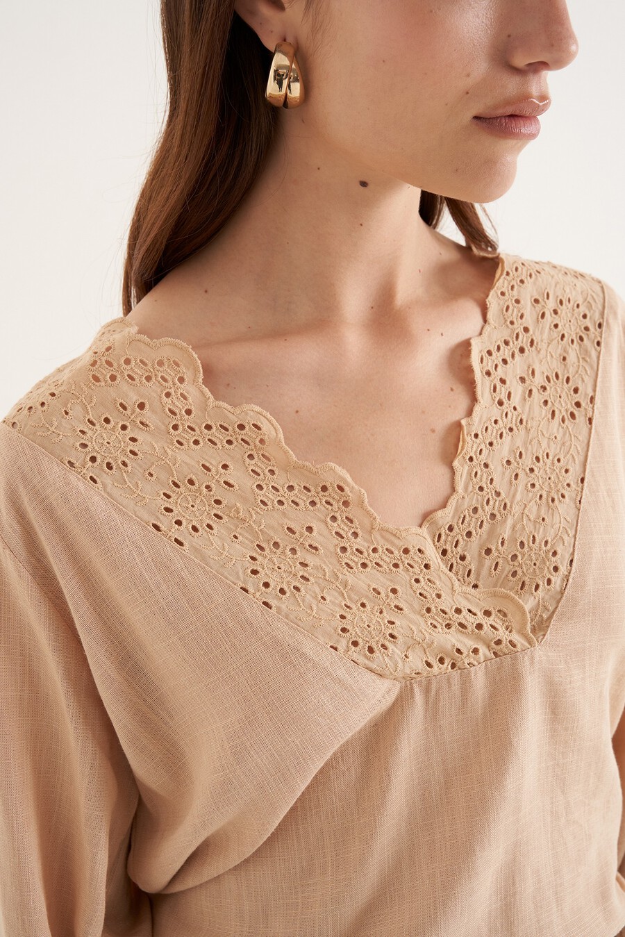 Blusa Blues in viscosa e lino
 BEIGE DOESKIN VERDE ALGA Donna , immagine n. 2